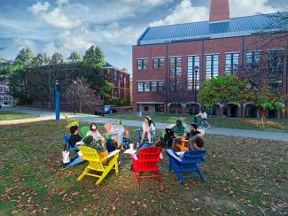 Students Enjoying Fall at UKY