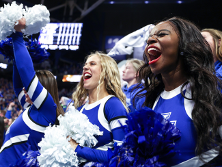Image of UKY Cheerleaders
